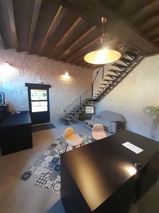 Le Repaire De Bacchus Apartamento Saint-Nicolas-de-Bourgueil Exterior foto